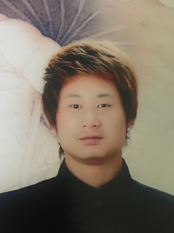 咮辛的第一张照片--宁波相亲服务中心