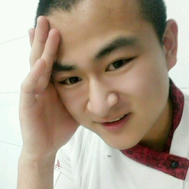 人潮拥挤的第一张照片--宁波相亲服务中心