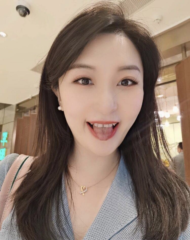 Judy的第三张照片--宁波相亲服务中心