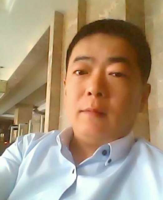 落叶随风的第一张照片--宁波相亲服务中心