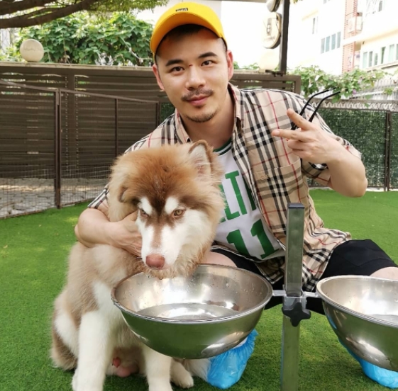 坚持的第一张照片--宁波相亲服务中心