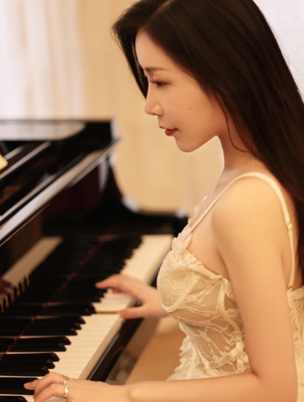 linlin的第二张照片--宁波相亲服务中心