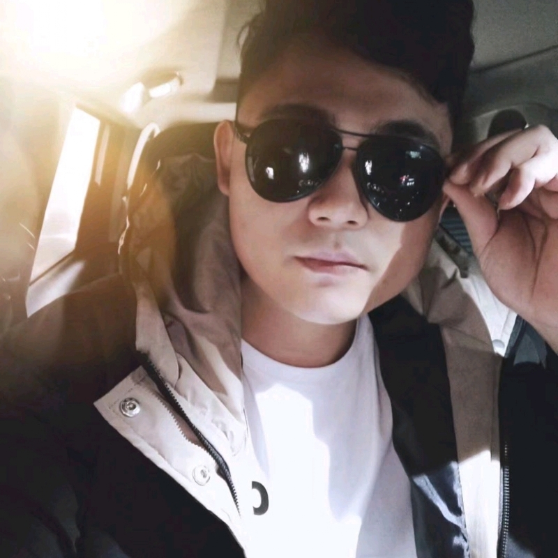 高大威武的第二张照片--宁波相亲服务中心