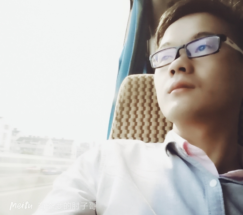 尹骏的第三张照片--宁波相亲服务中心