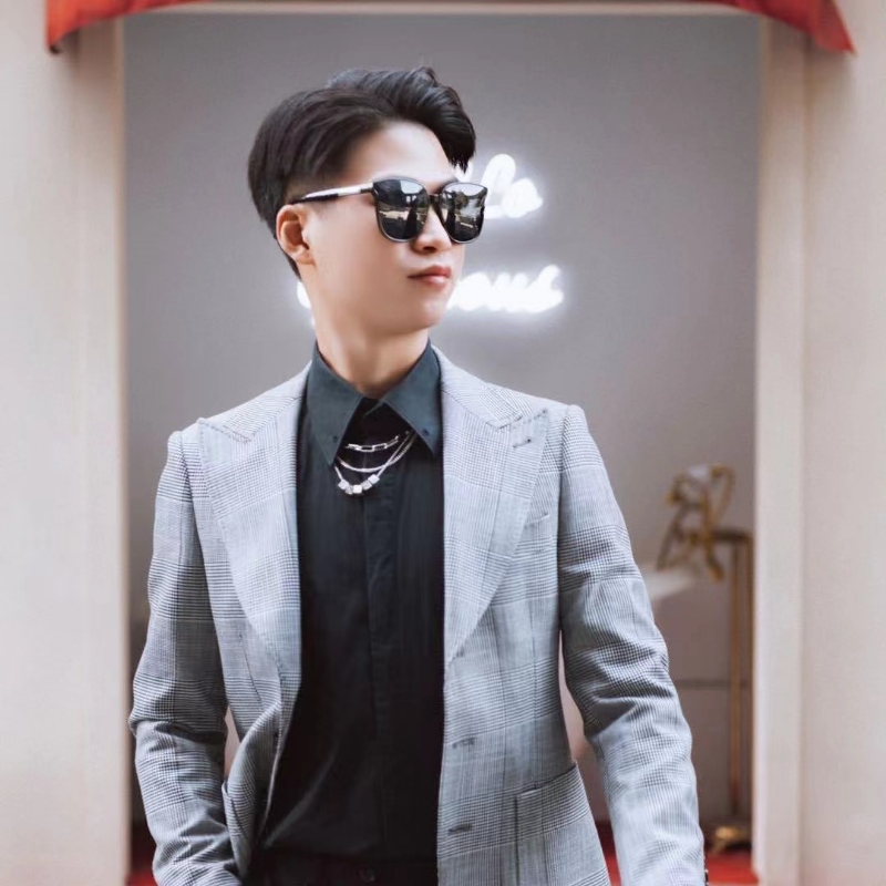 苟逸飞48的第二张照片--宁波相亲服务中心