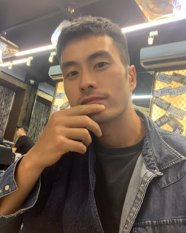 伟业强哥的第一张照片--宁波相亲服务中心