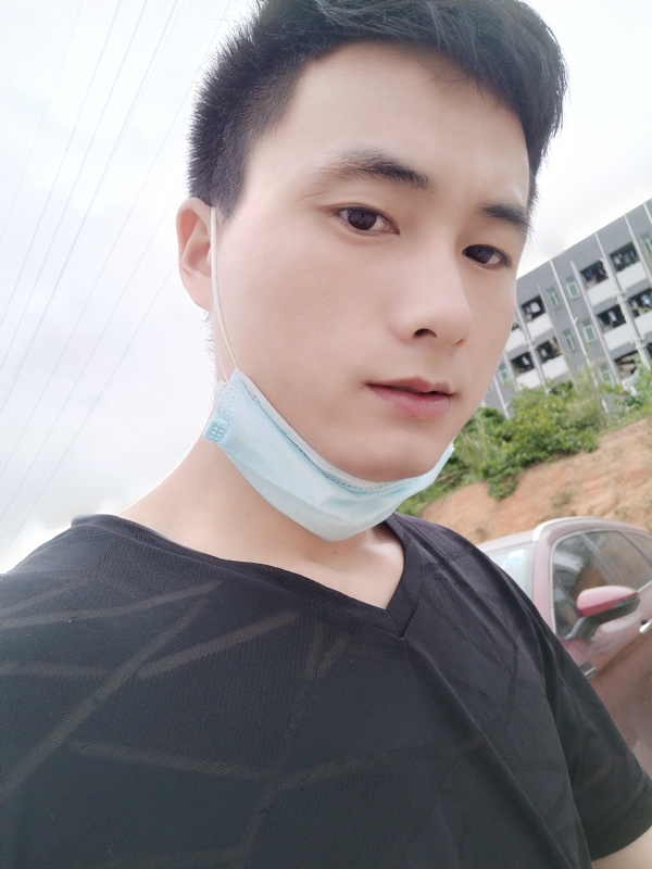 何凡的第二张照片--宁波相亲服务中心