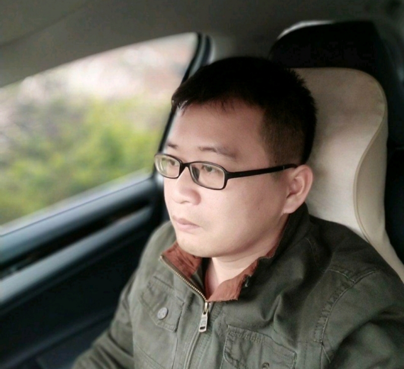 海风吹动你的心的第二张照片--宁波相亲服务中心