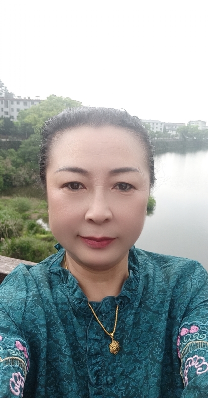 雨中情的第二张照片--宁波相亲服务中心