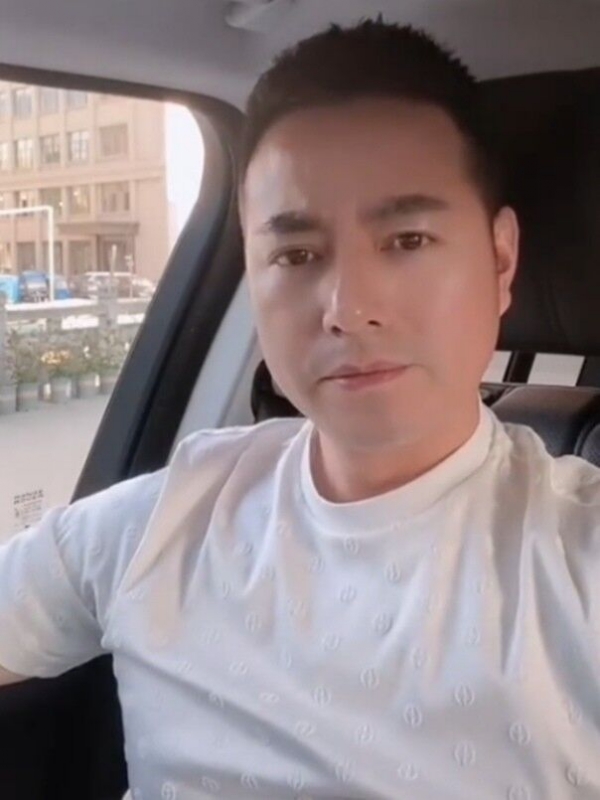 勿忘初心的第一张照片--宁波相亲服务中心