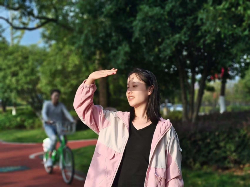 达拉崩吧的第一张照片--宁波相亲服务中心