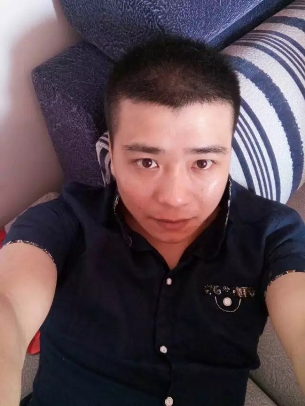 漫步的面包的第一张照片--宁波相亲服务中心