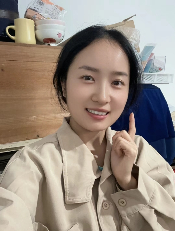 多喝热水的第一张照片--宁波相亲服务中心