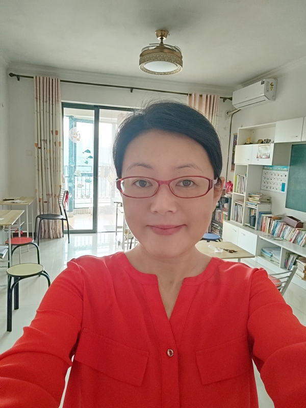 丽华的第二张照片--宁波相亲服务中心