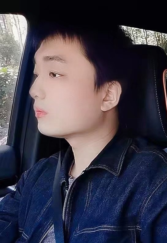 凉锦年的第一张照片--宁波相亲服务中心