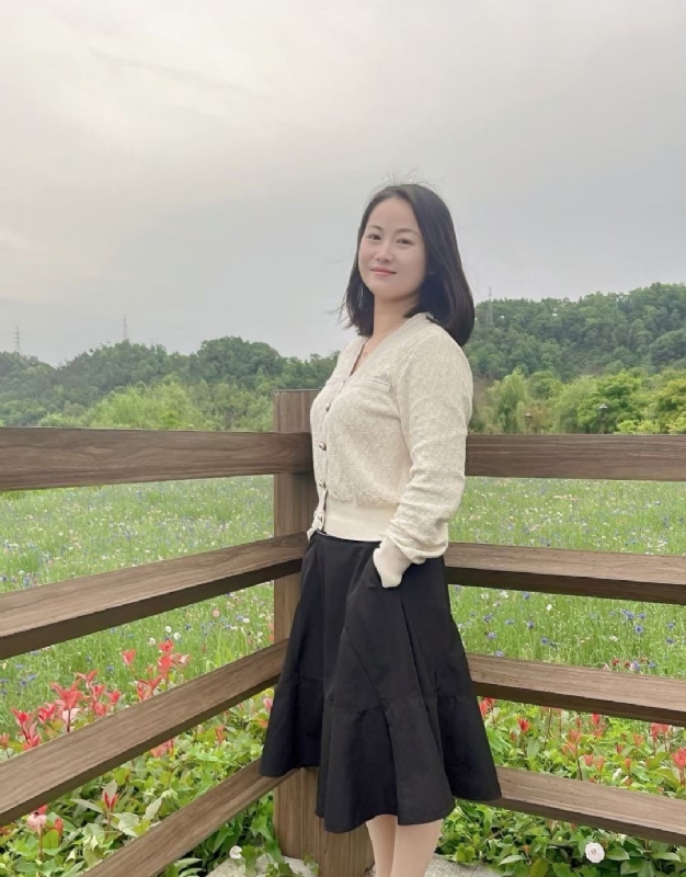 琴儿的第一张照片--宁波相亲服务中心