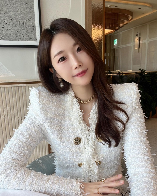 惠然的第一张照片--宁波相亲服务中心