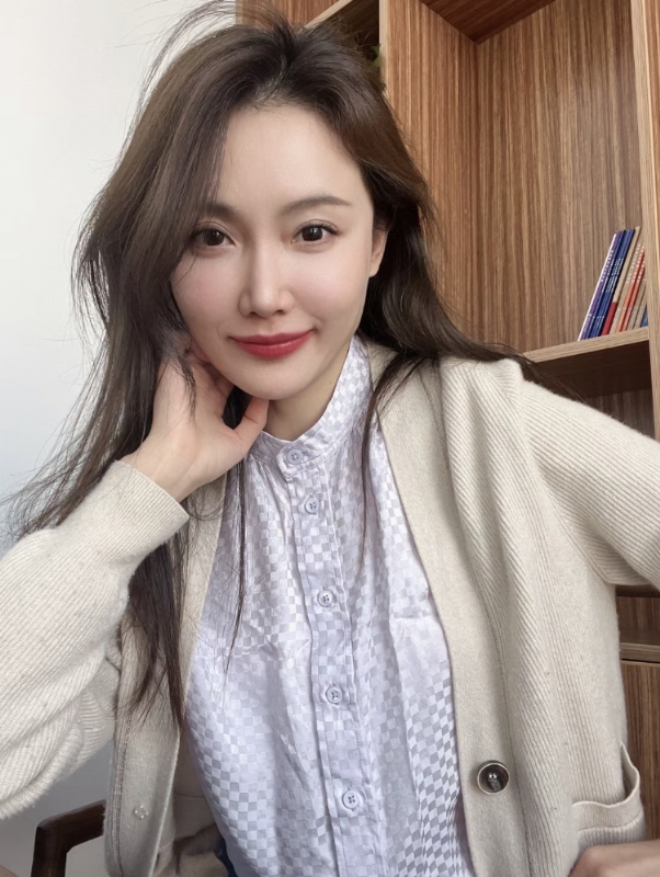 Anne林的第一张照片--宁波相亲服务中心