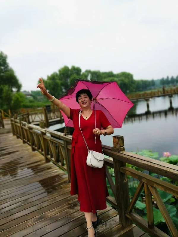 陈姐的第二张照片--宁波相亲服务中心