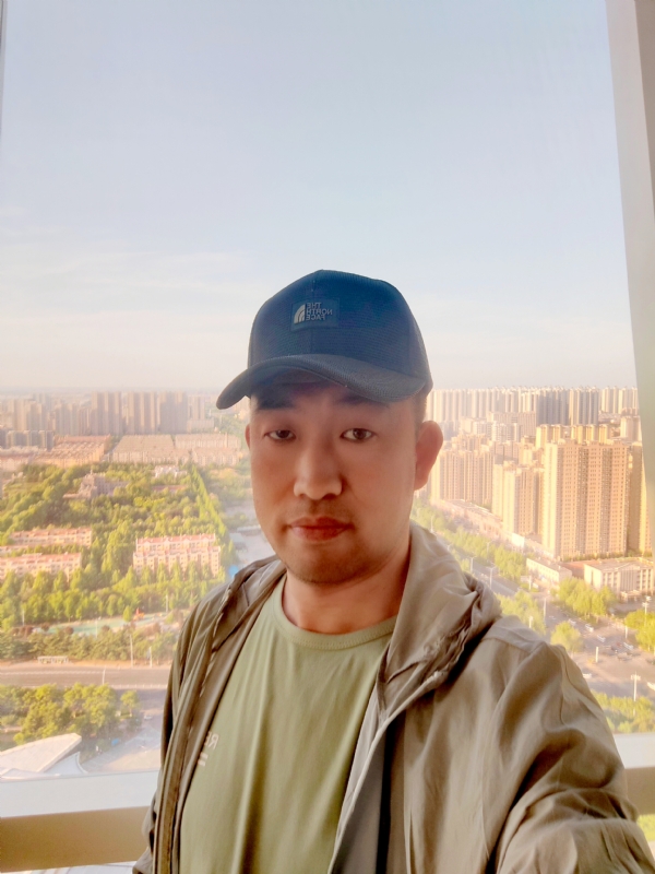 勇攀高峰的第二张照片--宁波相亲服务中心