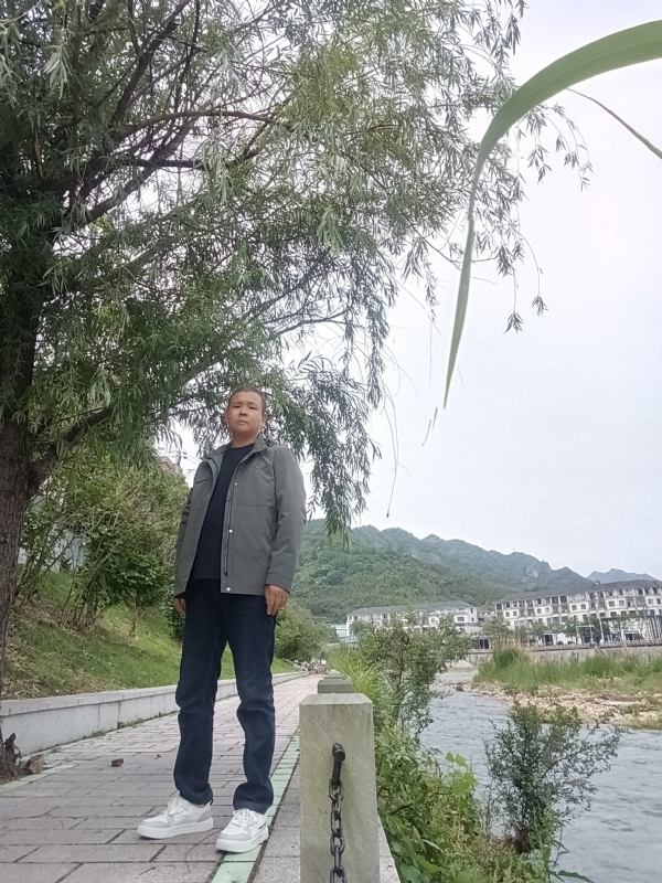 飞雪飘零的第一张照片--宁波相亲服务中心