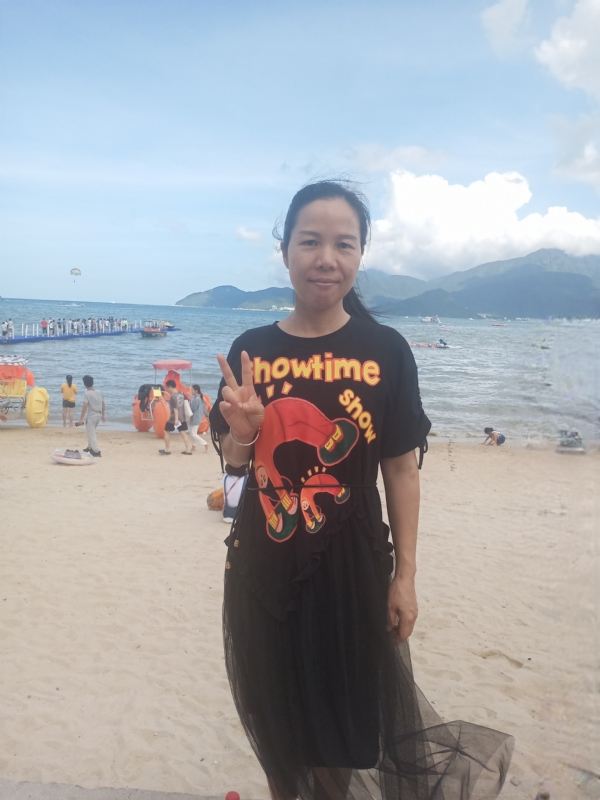 容容的第一张照片--宁波相亲服务中心