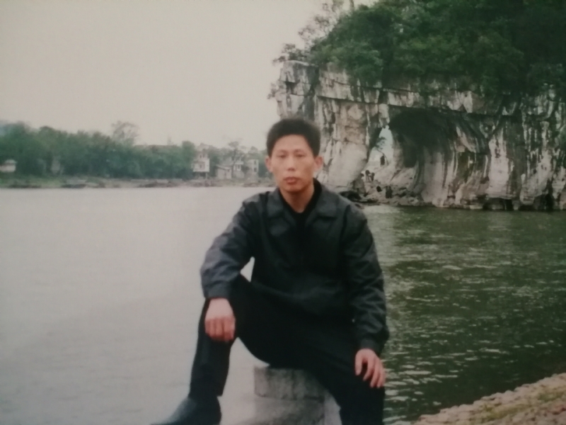 庸人自扰的第一张照片--宁波相亲服务中心