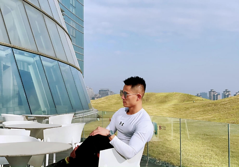 保家卫国的第二张照片--宁波相亲服务中心