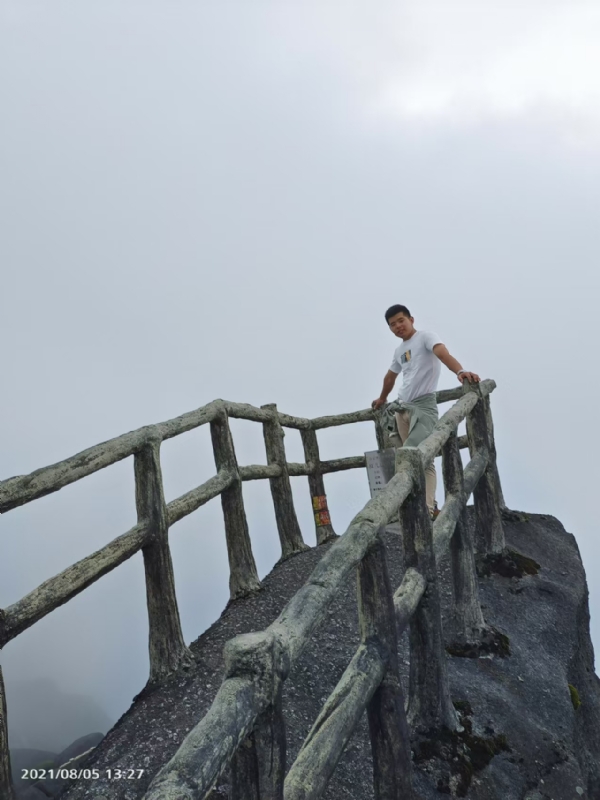 灰色轨迹的第一张照片--宁波相亲服务中心