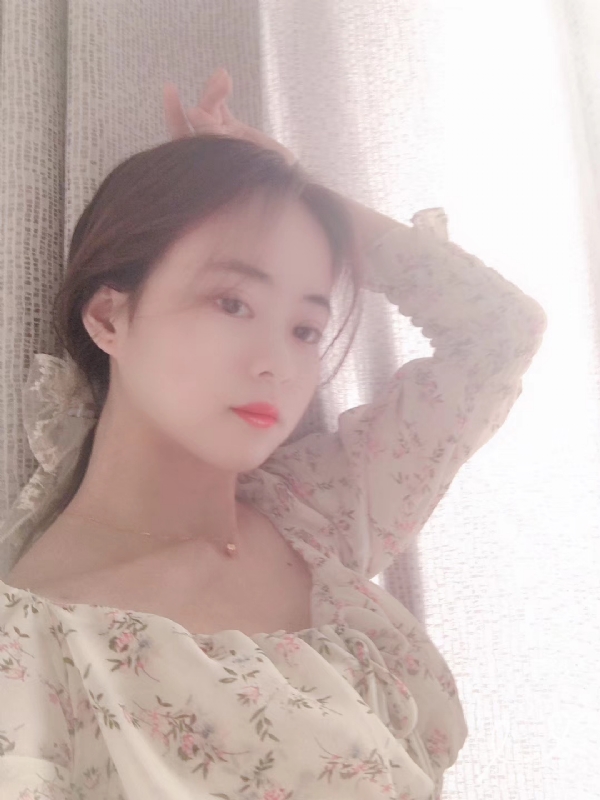 泡芙的第五张照片--宁波相亲服务中心