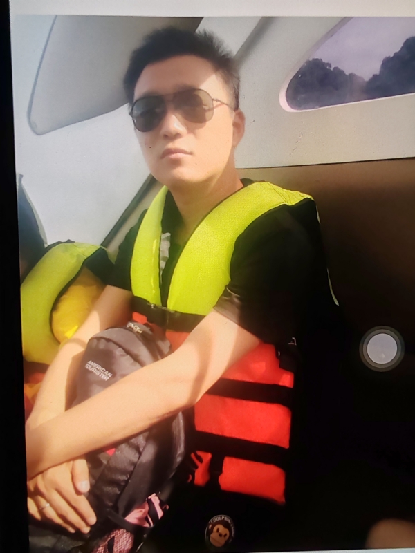 座看烟霞散的第一张照片--宁波相亲服务中心