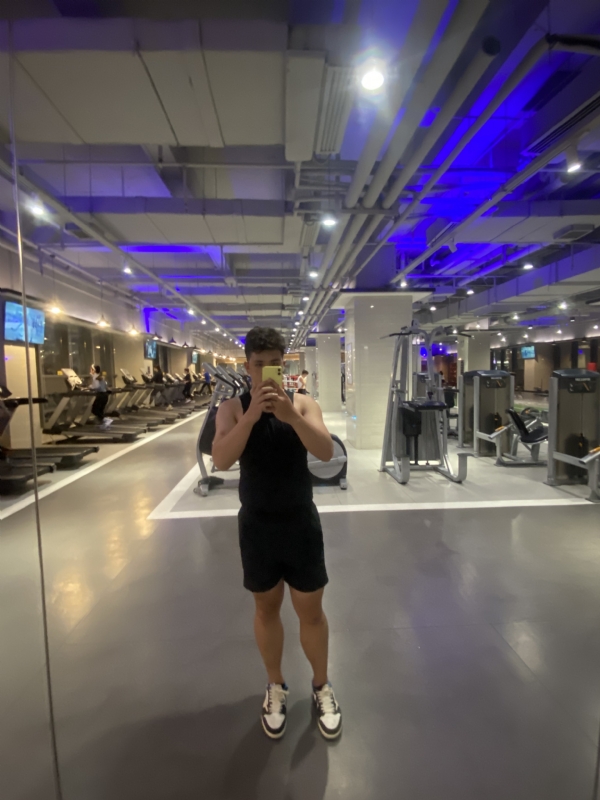 阿龙设计师的第六张照片--宁波相亲服务中心