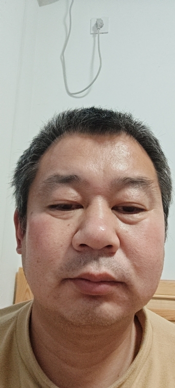 龙万的第一张照片--宁波相亲服务中心