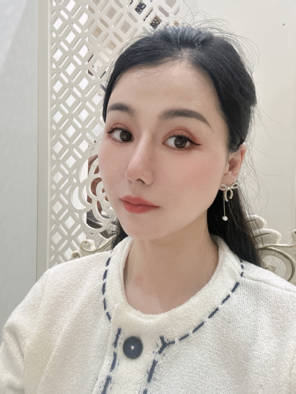 金莉的第一张照片--宁波相亲服务中心