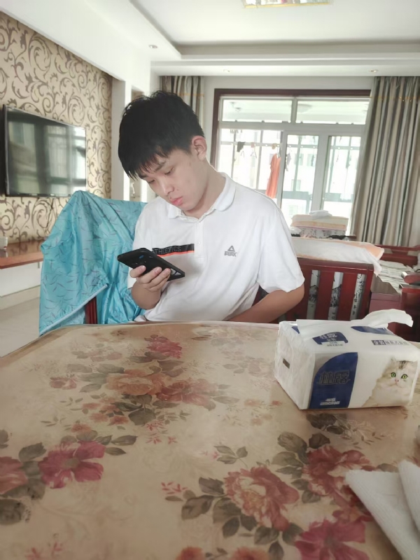 铁在烧的第一张照片--宁波相亲服务中心