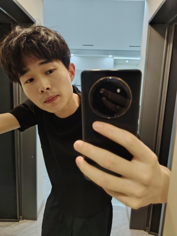 杨苏帝的第二张照片--宁波相亲服务中心