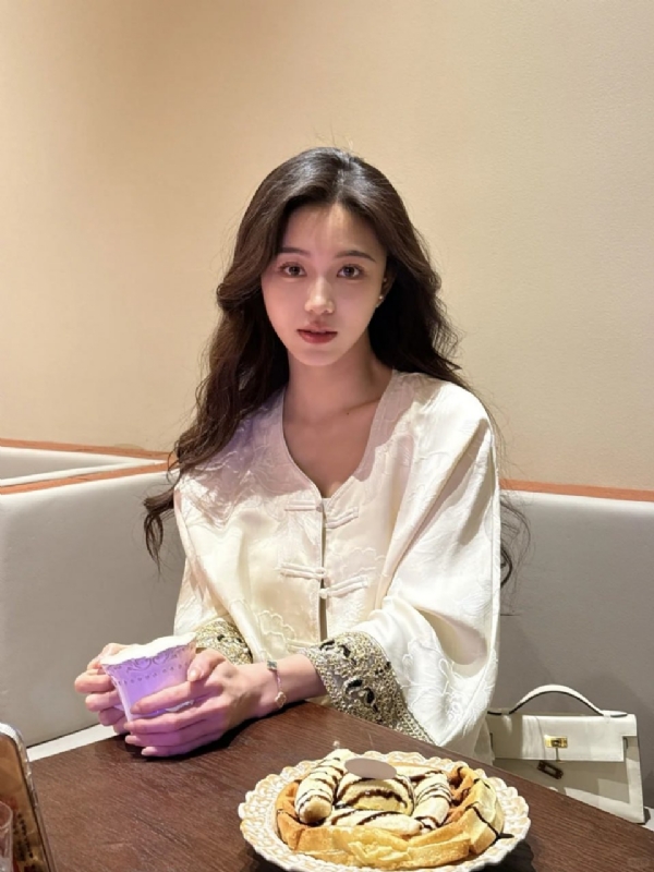 Anna的第一张照片--宁波相亲服务中心