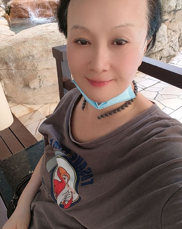 hong的第三张照片--宁波相亲服务中心