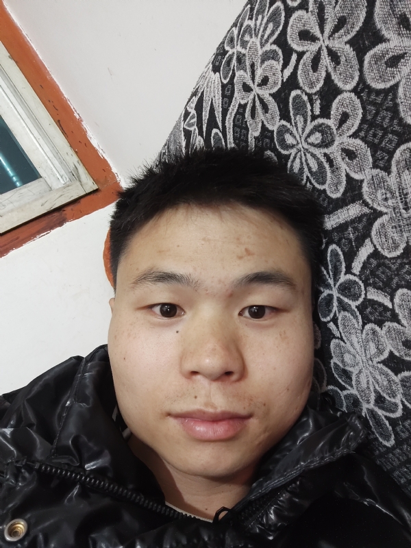 麒麟区幼儿园扛把子的第三张照片--宁波相亲服务中心