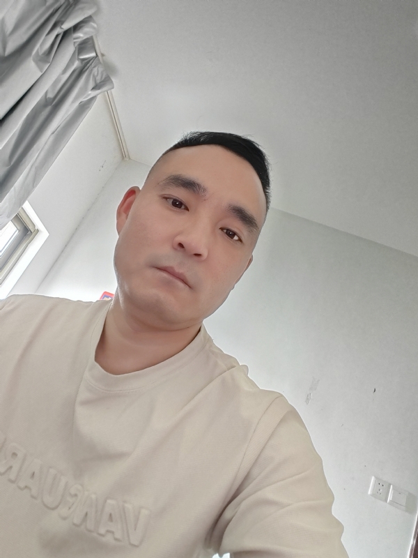 小锋的第一张照片--宁波相亲服务中心