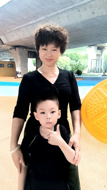 火凤凰的第二张照片--宁波相亲服务中心