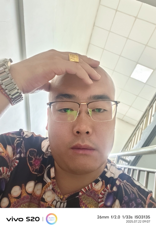 一生诺言的第五张照片--宁波相亲服务中心