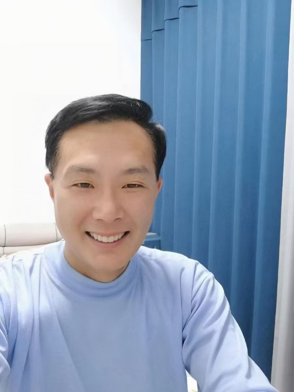 枫叶的第三张照片--宁波相亲服务中心