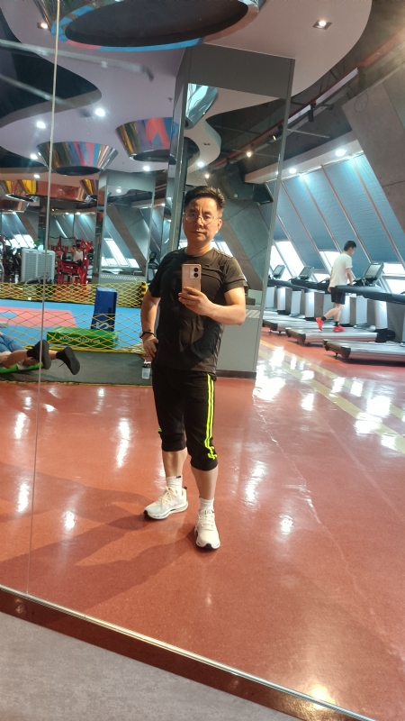 凭水相逢的第一张照片--宁波相亲服务中心