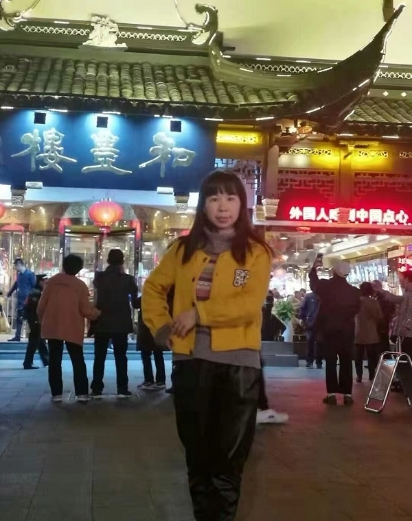 君倩的第三张照片--宁波相亲服务中心