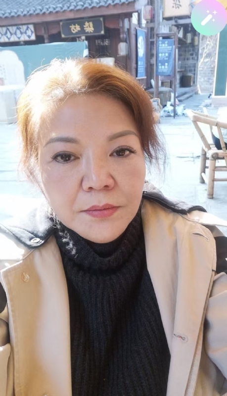 宛霞的第二张照片--宁波相亲服务中心