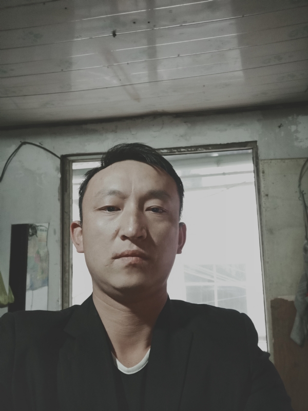 放弃爱你的第一张照片--宁波相亲服务中心