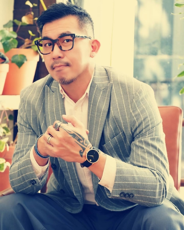 晚风渡半舟的第一张照片--宁波相亲服务中心