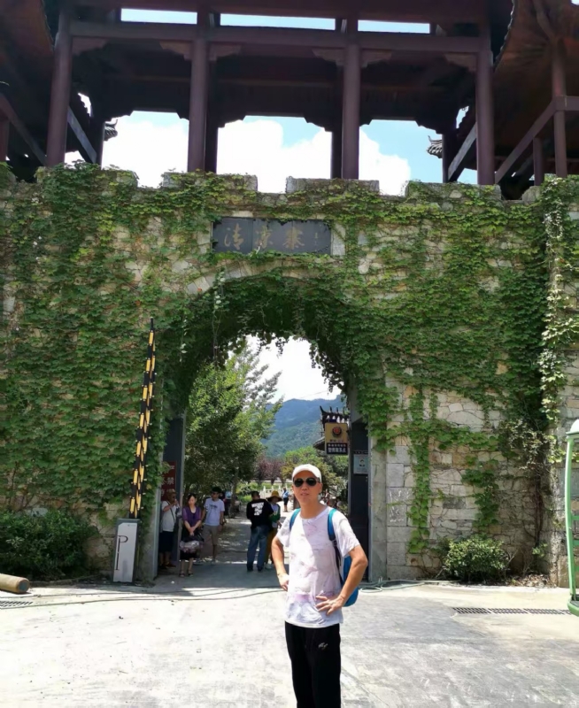 品心人的第一张照片--宁波相亲服务中心