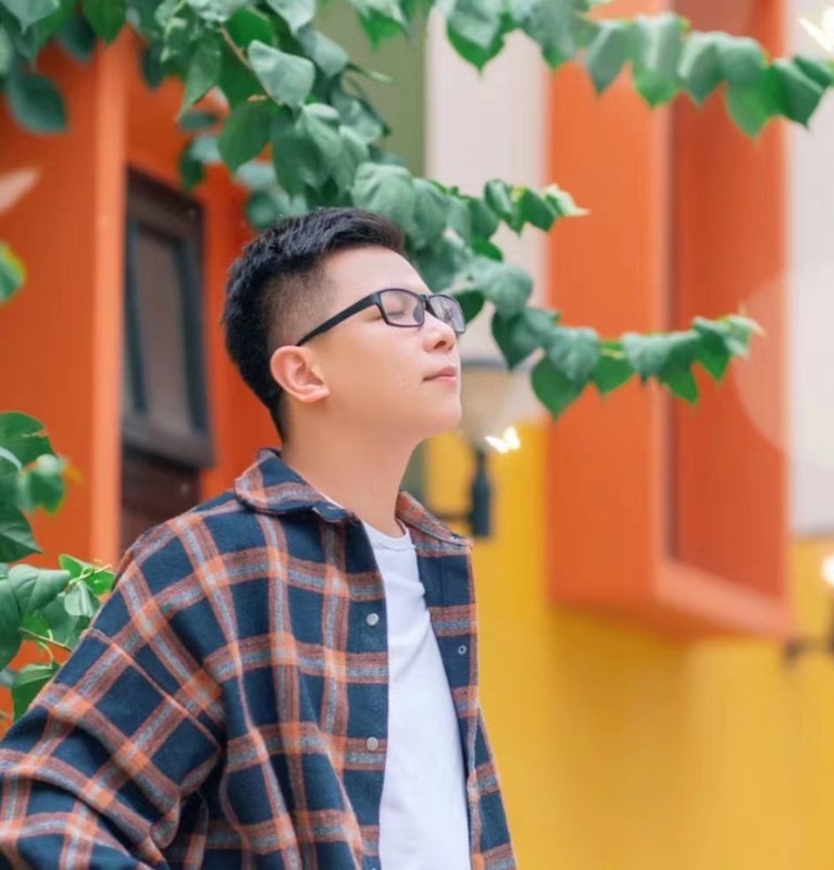 版本之子的第一张照片--宁波相亲服务中心